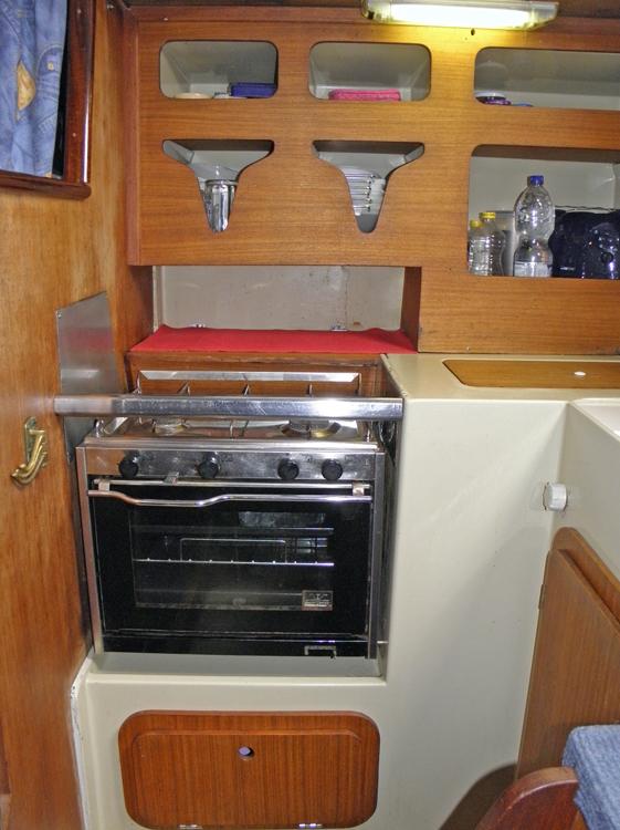 Salon, Accommodatie